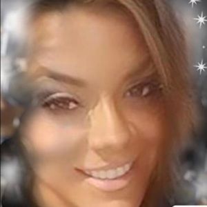 Meet your Posher, Lorraine